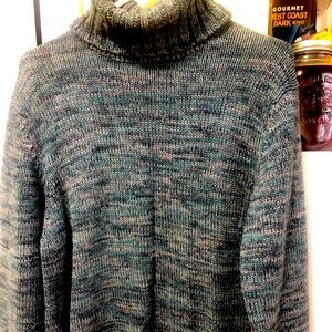 Banana republic size Med 100% cotton turtleneck